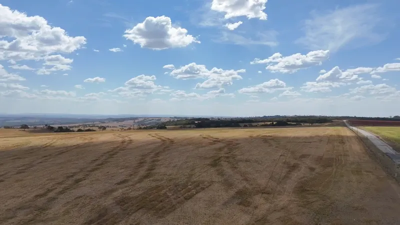 Fazenda em Piracanjuba/Goiás — Ref RLZJJM — Imagem 6