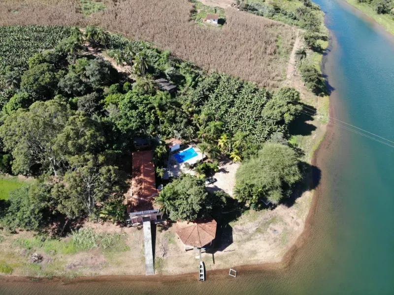 Rancho em Delfinópolis/Minas Gerais — Ref H30CIU — Imagem 6