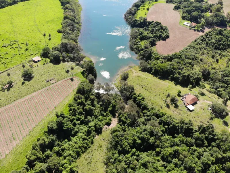 Rancho em Delfinópolis/Minas Gerais — Ref 9ZMSQ7 — Imagem 5
