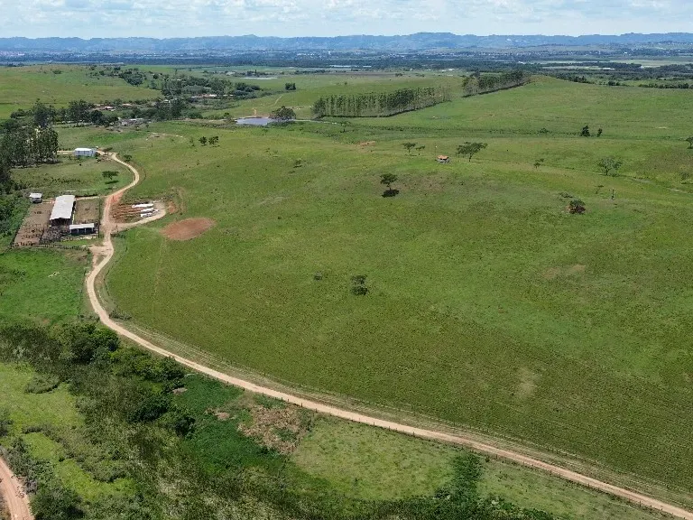 Fazenda em Caçapava/São Paulo — Ref CMBZKU — Imagem 12