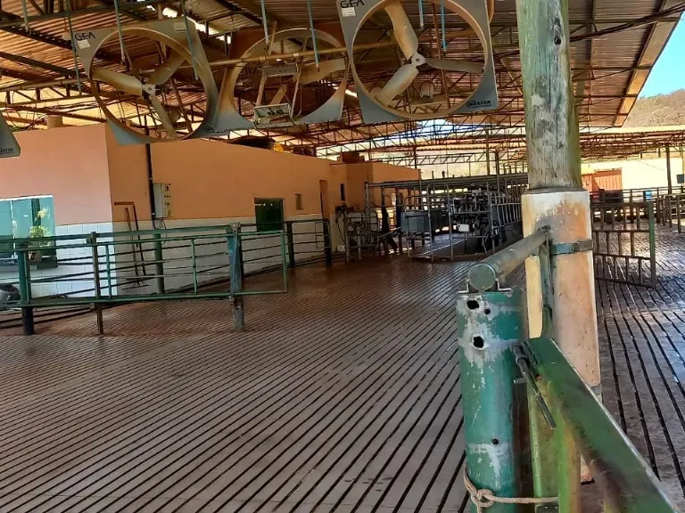 Fazenda em Pompéu/Minas Gerais — Ref ZJRBLY — Imagem 17