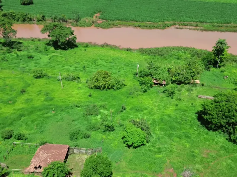 Imóvel rural em Biquinhas/Minas Gerais — Ref UIPT4F1