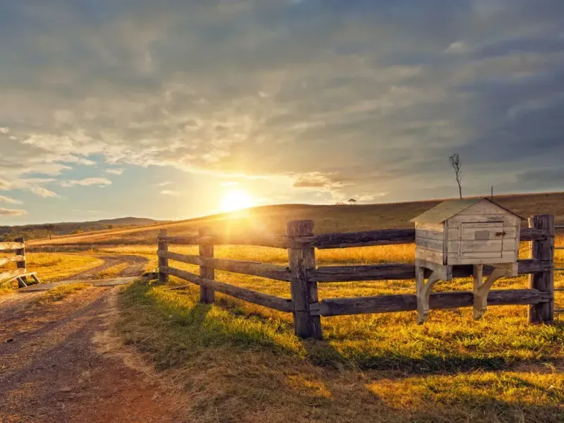 Arrendar Terra Vale a Pena? Vantagens, Desvantagens e Quando Compensa em 2026
